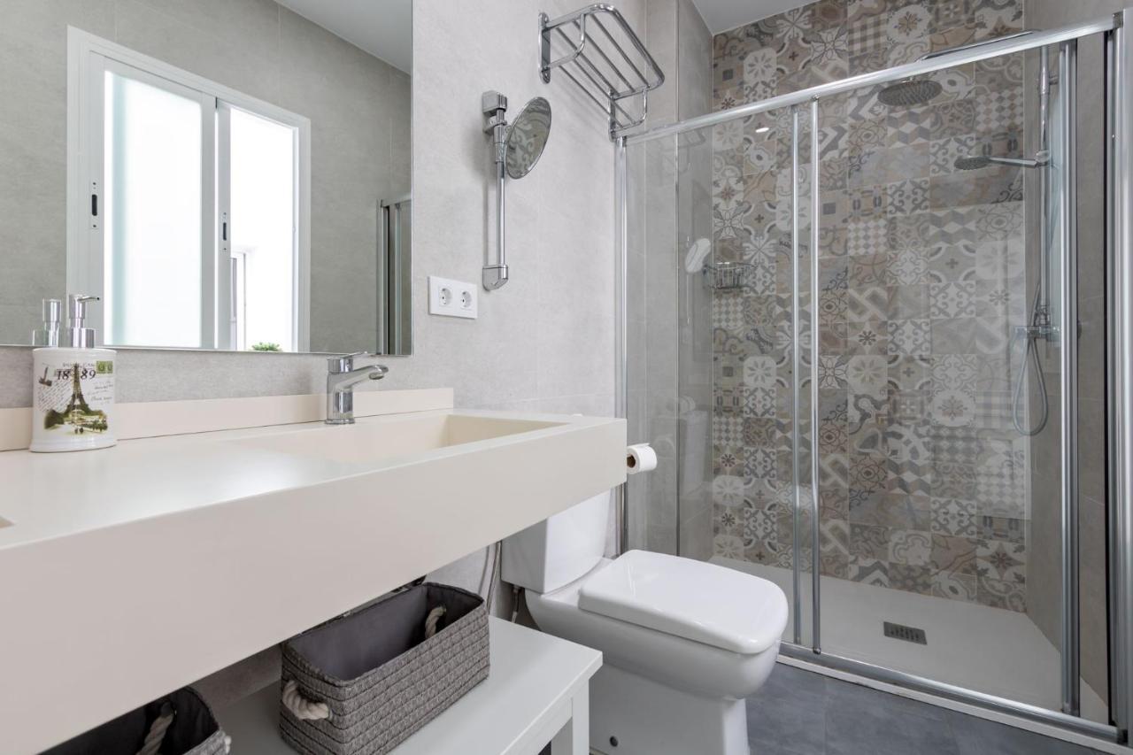 Apartamento Nine O Clock San Luis Skyview Sevilla Exterior foto